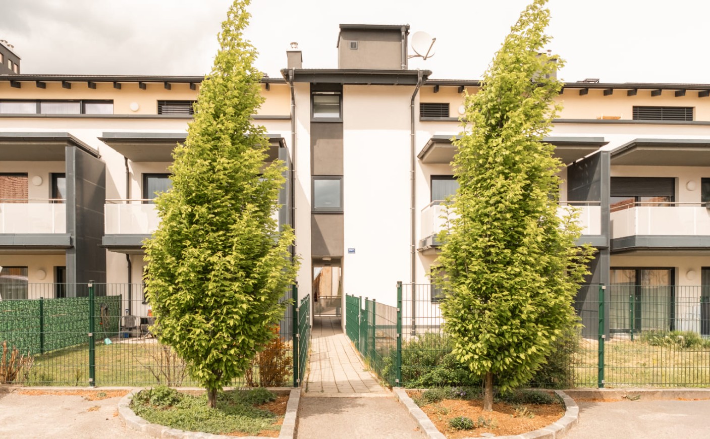 Außenansicht der modernen Apartments im Waldviertel in ruhiger Lage